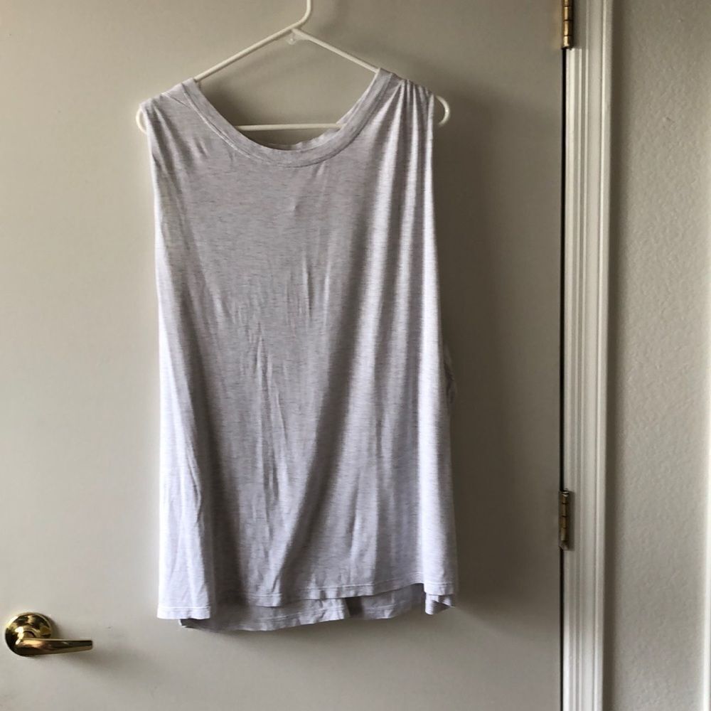 Fabletics βMuscle Shirt Size 3x Gently Used Heathered lightβgray